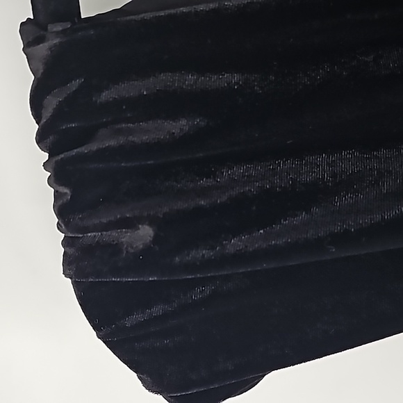 Express Black Velvet Open V-Back Jumpsuit w Rusched Shoulders Pockets &… - Picture 9 of 16